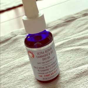 New First Aid Beauty Ultra Repair Oil.